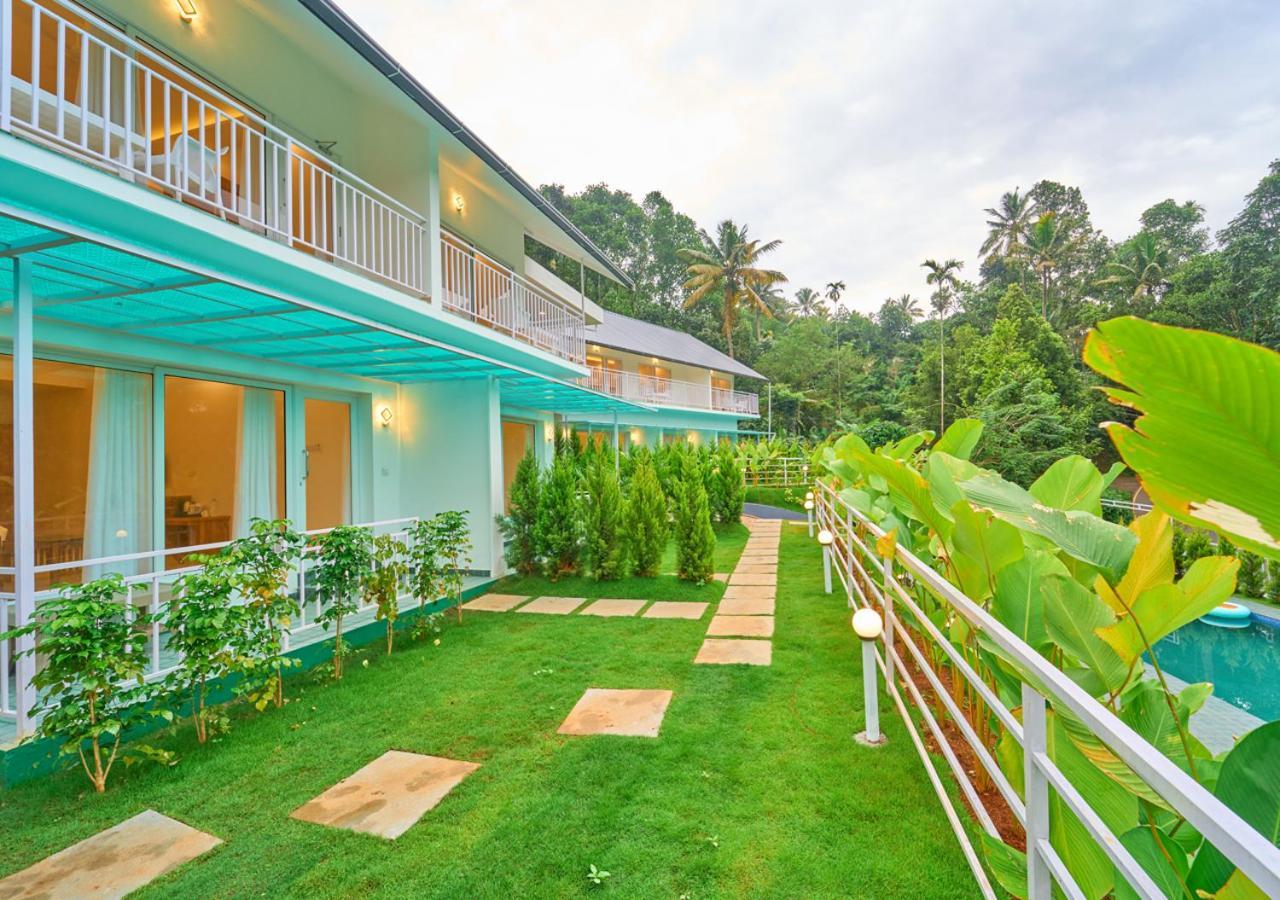 Ice Mist Pool Resort Munnar By Voye Homes 외부 사진