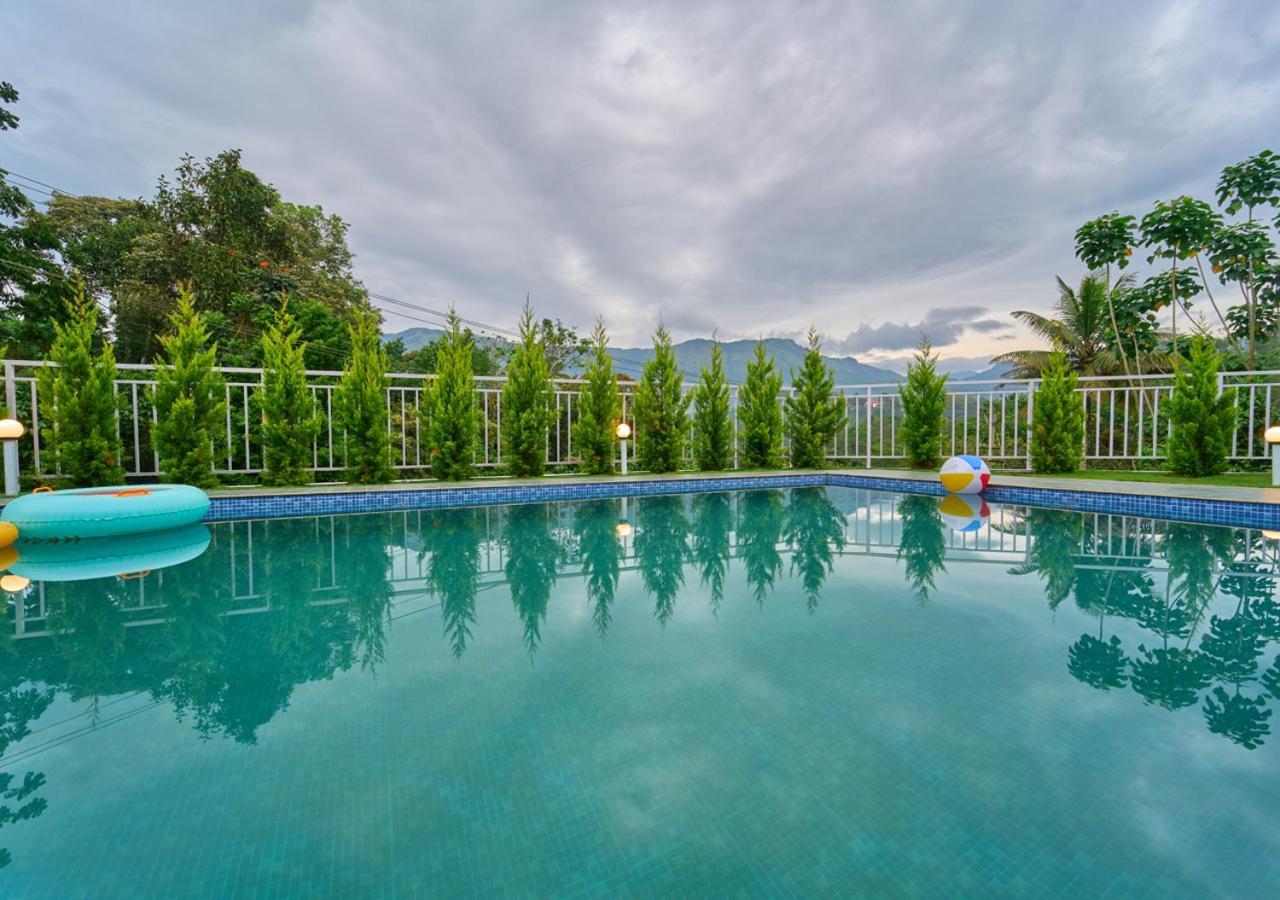 Ice Mist Pool Resort Munnar By Voye Homes 외부 사진