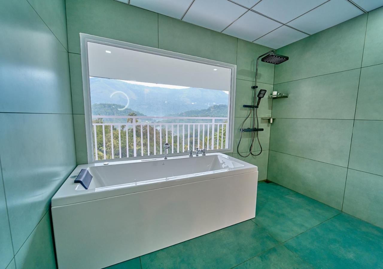 Ice Mist Pool Resort Munnar By Voye Homes 외부 사진