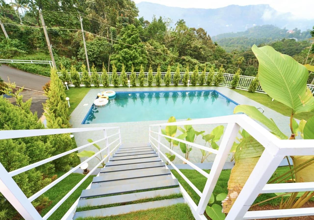 Ice Mist Pool Resort Munnar By Voye Homes 외부 사진